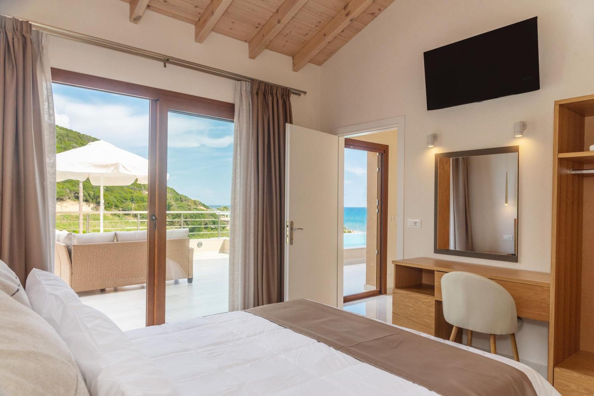 Villa Vasillis-Heated Swimming Pool With Infinity View วิตาลาเดส ภายนอก รูปภาพ